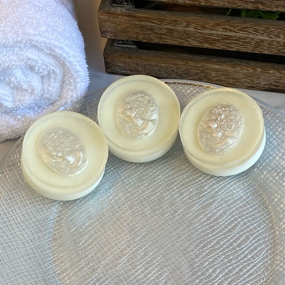 3 Bars Silver Cameo Soap Bar Set, Handmade, ( PRICE IS FIRM ) - Picture 3 of 8